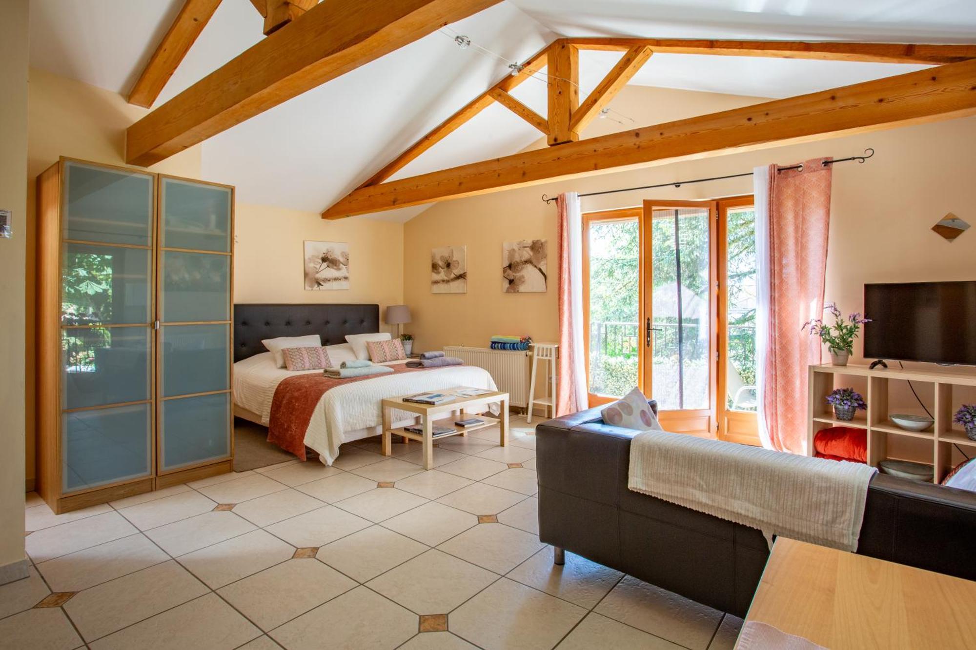 Gites Du Caylar - Chambres Et Appartments Le Caylar Εξωτερικό φωτογραφία