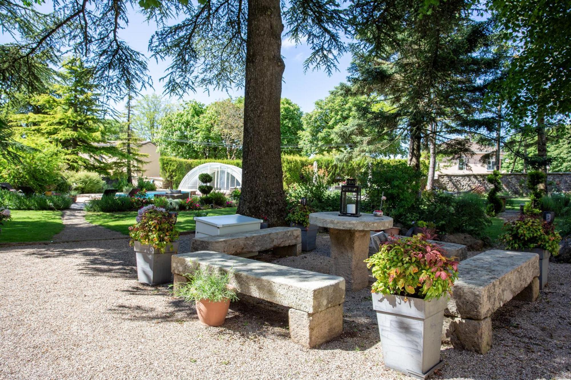 Gites Du Caylar - Chambres Et Appartments Le Caylar Εξωτερικό φωτογραφία