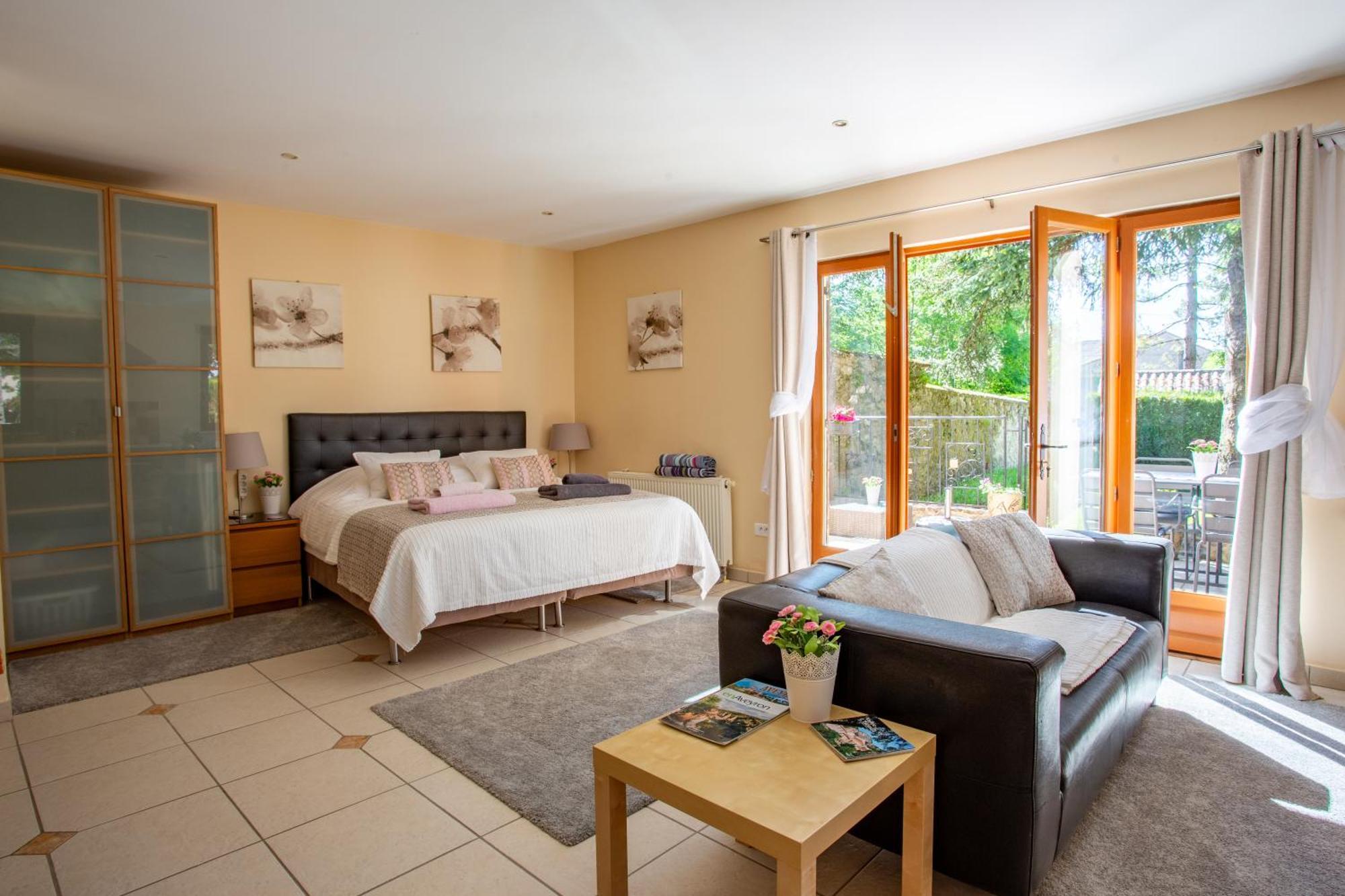 Gites Du Caylar - Chambres Et Appartments Le Caylar Εξωτερικό φωτογραφία