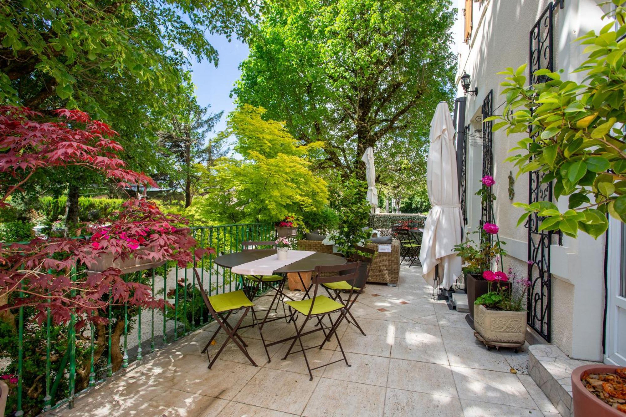 Gites Du Caylar - Chambres Et Appartments Le Caylar Εξωτερικό φωτογραφία