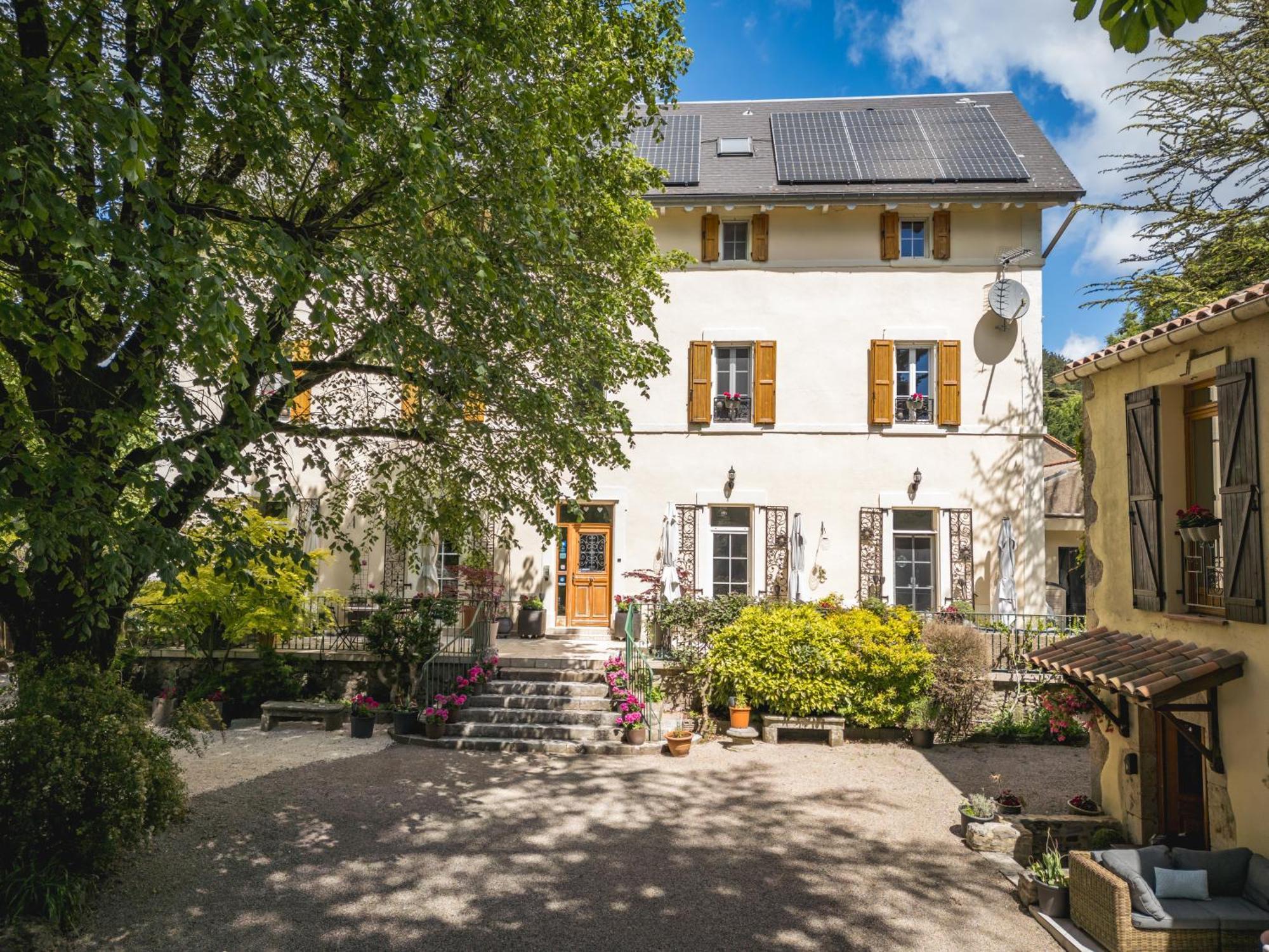 Gites Du Caylar - Chambres Et Appartments Le Caylar Εξωτερικό φωτογραφία